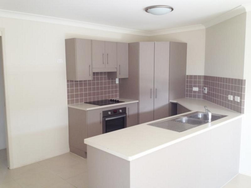 9 Kate Street, Gracemere QLD 4702